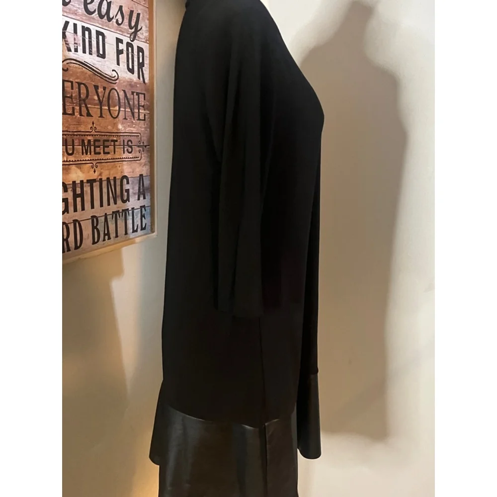 Womens black mini dress contrasting hemline 3/4 sleeve size medium like new - Picture 9 of 11